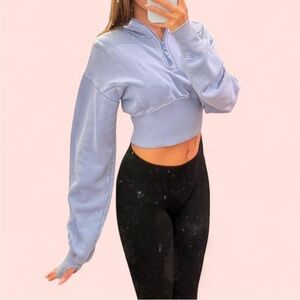Offline by Aerie Women's Light Blue Cropped Sweatshirt